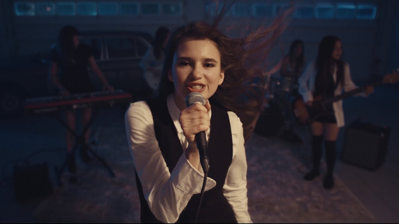 Karolina Rose - Good Girl (Official Video)