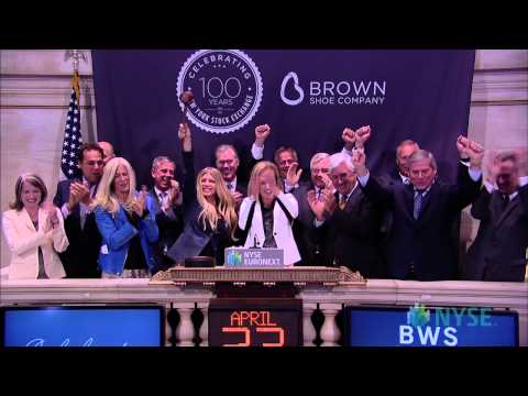 celebrates - Global footwear company Brown Shoe Company (NYSE: BWS), led by CEO, President and Chairman Diane Sullivan, members of the company's leadership team and Grammy-award-winning artist and style...