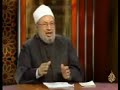 يدور أسئله عن من يحارب المسلمين ويوالى ويحب  اعداء امة الاسلام أهل السنة والجماعة وكراهية فى المسلمين فهو كافر لدينا طبقا للأية الكريمه ( يا أيها الذين آمنوا لا تتخذوا اليهود والنصارى أولياء، بعضهم أولياء بعض، ومن يتولاَّهم منكم فإنه منهم إنَّ الله لا يهدي القوم الظالمين), ولكن  من يوالى اعداء الامة نتيجة ضعف ما وحاجة للطعام كمثال أو فهم خاطئ وخلاف مع المسلمين بجهل ولكن قلبه محب للأسلام فهذا فيه قول وتأويل مختلف ويحاسب مرتكب معصية من أكبر المعاصى وهى مولاة اعداء الامة وأمره لله يعذبه أو يعفو عنه أو يأخذ نصيبا من العذاب والله أعلم وهذا طبقا لقول بعض العلماء, ولكن من يوالى أعداء الامة عداء وشماته فهو كافر شرعا ولعل التسامح وعدم تكفير  من يوالى أعداء الامة بسبب الضعف او الجهل او الخطاء , جعل لا يمكن التكفير على العموم من مميزات أهل السنة بسبب أتباعهم للشرع فهم يخافون الله ويعرفون أن باب رحمة لله بالأمة دائما مفتوح وحتى يكون هناك باب للعودة للتوبه للعصاة من المسلمين  وحتى لاتكون فتنه يقتل فيها كل من يشتبه فى موالته للكفار والله وأعلم وهذا الشريط فيه الفتوى فأستمع