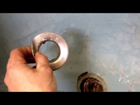 how to remove a tub drain when is broken