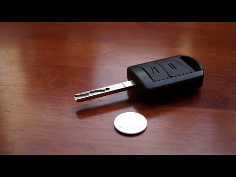 how to change battery in ve commodore key