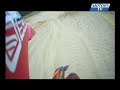 le quintuple champion du monde italien explique les subtilit�s du pilotage dans le sable.