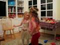 videos de Abby and Sophie xmas dance