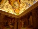 Uma pequena amostra do que é o museu do Vaticano, definitivamente o lugar mais fantástico que já vi na vida. São dezenas de salas como estas, todas cobertas de todos os tipos de pinturas, estátuas, vitrais, tapetes e todos os tipos de obras de artes.