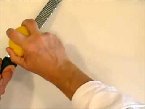 how to zest and juice a lemon