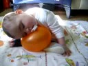 me dormi sobre el globo
