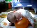 me dormi sobre el globo