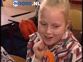 Pierre Wind leert kinderen hoe haring ruikt