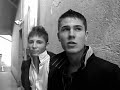 BM parodie bb brunes - dis moi   Blonde comme moi