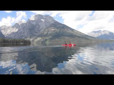 Kayaking Leigh Lake, Grand Teton National Park, Wyoming, USA