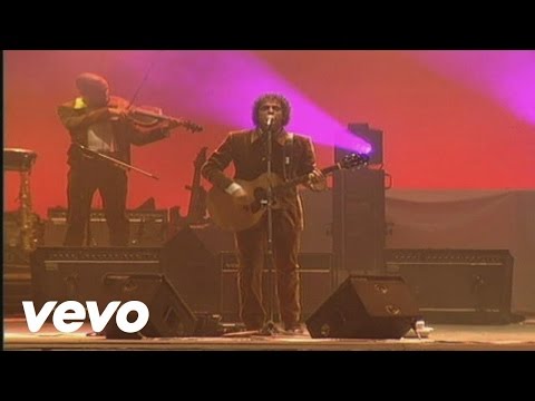 zoom - Music video by Soda Stereo performing Zoom. (C) 2005 BMG Ariola Argentina S.A..