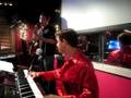 videos de Saxophone player who blows