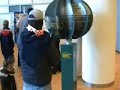 Schoonmakers maken schoon bij ABN Amro in Heerlen
