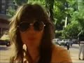 Super 8 footage taken by Morgan Fisher of Mott the Hoople from their 1974 US Tour.  Includes commentary on the New York Dolls and Leee Childers.