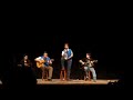 Dem�crito cantando =)