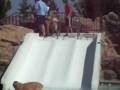 videos de doggy goes down slide