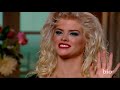 anna nicole smith was born vickie lynn hogan on november 28, 1967, in huston, texas. a high school dropout, she grew up in the small town of mexia where she met her first husband, billy wayne smith. shop bio today! bit.ly
