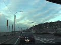 ●動画開始地点： 　地図拡大表示の中心点　http://maps.live.com/default.aspx?v=2&FORM=LMLTCP&cp=35.286712~139.573951&style=r&lvl=14&tilt=-90&dir=0&alt=-1000&phx=0&phy=0&phscl=1&explore=sst.0&encType=1 ●参照ページ： 　 [0416] http://cult.jp/senba/htm05/hb0416.html 　 [1876] http://cult.jp/senba/htm19/hb1876.html ●説明：　　　　 　 早朝の国道134号湘南道路で湘南の逗子（ずし）湾沿いから鎌倉（かまくら）市の材木座海岸や由比ヶ浜（ゆいがはま）、稲村ヶ崎（いなむらがさき）、七里ヶ浜（しちりがはま）を経由して、お天気カメラで知られる江の島と本州本土に架かる江ノ島大橋から4車線化で大きく変貌を遂げた片瀬（かたせ）海岸・鵠沼（くげぬま）海岸地区を快走します。 ぜひ、絶景眺望走行動画など、ドライブ気分に浸って頂き、満喫頂ければと思います。 [V0042]　020113神奈川県逗子市　渚橋 ●動画リスト：　海沿いドライブのすすめ!!　ムービー 　http://jp.youtube.com/profile_videos?user=SenbaMasaki ●動画チャネル： http://jp.youtube.com/user/SenbaMasaki●ホームページ： http://cult.jp/senba/index.html