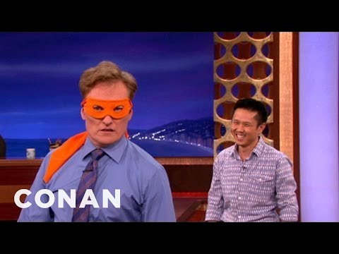 ho - Steven played Donatello in the Teenage Mutant Ninja Turtle movies, and dubs Conan the new Michelangelo. More CONAN @ http://teamcoco.com/video Team Coco is t...