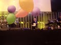 short video of shine on you crazy diamond, during roger waters's gig in magny cours (july 14. 2006). balloons in syd's honor, of course... (thx to audrey for the video)