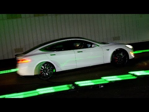 People go crazy over Tesla's 'insane mode'