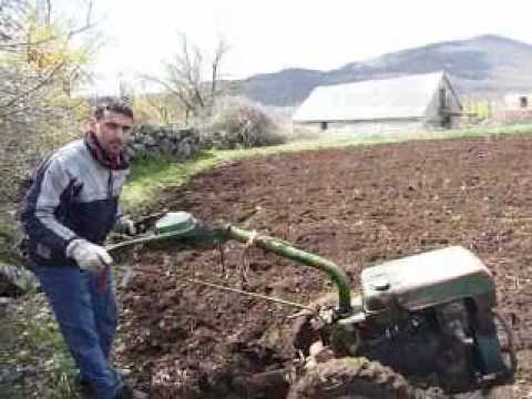 Frezanje - Poljoprivredna mafija u Broćancu, Znanje imanje, 3. aprila 2010., dan uoči Uskrsa.