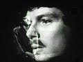 Scott McKenzie SAN FRANCISCO Lyrics: If you're going to San Francisco Be sure to wear some flowers in your hair If you're going to San Francisco You're gonna meet some gentle people there For those who come to San Francisco Summertime will be a love-in there In the streets of San Francisco Gentle people with flowers in their hair All across the nation such a strange vibration People in motion There's a whole generation with a new explanation People in motion people in motion For those who ...