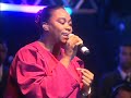 Tu és Santo (Ao Vivo) – Elaine Martins