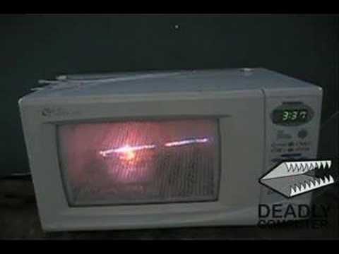 Cocinando aparatos electrónicos en un Microondas – Un poco de mucho