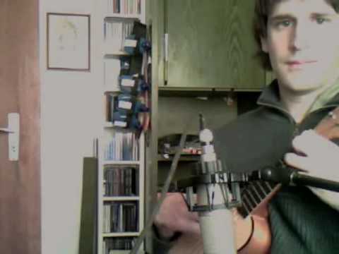 how to fit ukulele strings