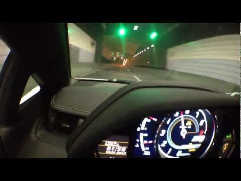 video auto lamborghini aventador sousun tunnel