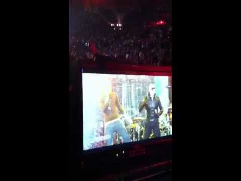 Pitbull & Sensato "Latinos In Paris" EN VIVO en STARFLOOR 2011 @ PARIS, FRANCIA -