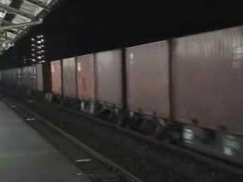 貨物列車　３０８６レ