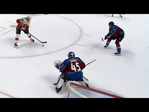 Video: Flames take advantage of Avalanche, score twice in a minute