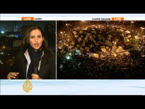 tahrir - Egypt's deep political divisions are again bringing demonstrators back to the streets. Tens of thousands are gathering in Tahrir Square - the focal point of ...