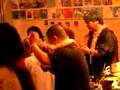 沖縄の夜を踊る!グッチマン