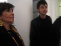 Yolanda talking to some punks from the GDL
