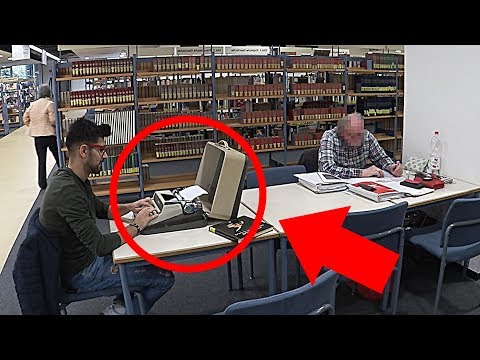 Schreibmaschine in der Bibliothek Prank 😂Artur Iz Da
