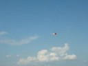 Teste do meu rotor de tres pas com mecanica T-rex 600 em voo rapido e manobras basicas!!!TEST OF MY THREE BLADES ROTORHEAD IN FAST(REALLY!)FORWARD FLIGTH AND SOME G MANEUVERS!!!, THUNDER TIGER FUSE WITH ALIGN T-REX 600 ELECTRIC MECHANICS, IN THIS VIDEO WITH WOOD BLADES MODIFIED!!!
