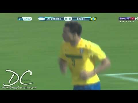 LEANDRO DAMIÃO Lambreta (Brasil x Argentina) - Rainbow flick, pot of gold, backheels