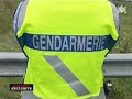 http://www.forum-transports.com - enqu�te exclusive ( bernard de la villardi�re ) - routiers : les transports de tous les dangers. - - en vingt ans, le volume de marchandises transport�es par la route a doubl� en france, le nombre de poids lourds a logiquement suivi cette courbe ascendante. le m�tier de chauffeur routier s'en est trouv� complexifi�. risques d'accidents, vols dans les remorques, trajets �puisants : la vie du routier n'est pas facile. http://www.forum-transports.com -
