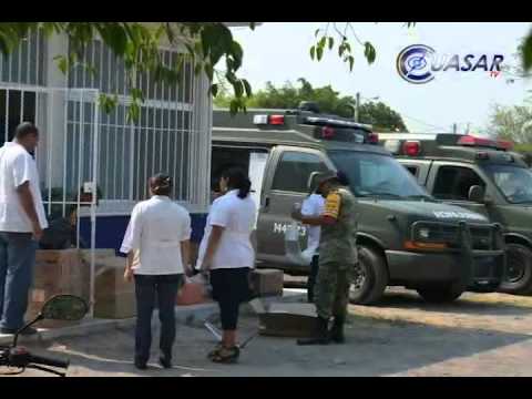 Labor - Elementos del Ejército mexicano iniciaron una intensa labor social en municipios michoacanos de Tierra caliente, que durante semanas estuvieron impedidos par...