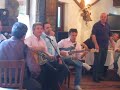 hlias xrhsimos tragoudaei ax as mporousa