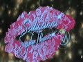 su http://styleandfashion.blogosfere.it
abbiamo seguito la sfilata seduzioni diamonds di valeria marini alla settimana di milano moda donna, collezione autunno - inverno 2008/2009. qui l'uscita di valeria marini.

video di caterina di iorgi (altro)