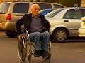 Piéton en fauteuil rouland