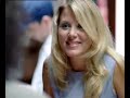 blonde-library.html