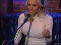 Pamela Anderson en el programa americaco howard tv, muy cachonda