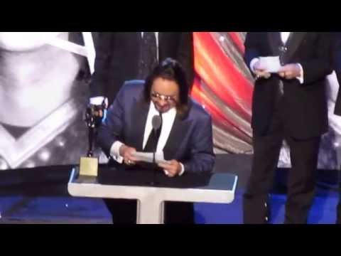 roll - KISS's 4 original members reunite for the Rock and Roll Hall of Fame Induction Ceremony. Complete Speeches by Gene Simmons, Paul Stanley, Ace Frehley and Pet...