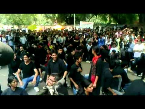 Nukad Natak on Women at Besharmi Morcha Delhi Part 1(Arvind)