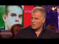 een samenvatting van gesprekken met peter r. de vries, joran van der sloot en andere betrokkenen in pauw & witteman.

pauw & witteman besteedde regelmatig aandacht aan de zaak natalee holloway. zo zaten op 11 januari joran van der sloot en zijn ouders samen aan tafel met peter r. de vries. na afloop zou joran een glas wijn in het gezicht van de vries gooien. een paar weken later meldde de vries dat hij de zaak had opgelost. joran reageerde een dag erna aan de telefoon. de maandag na de spraakmakende uitzending van 'peter r. de vries: misdaadverlsaggever' waren de vries en zijn informant patrick van der eem te gast. op 15 februari reageerde de vries samen met strafpleiter spong op het feit dat joran niet opnieuw aangehouden zal worden na zijn bekentenissen in het programma van de vries.

http://pauwenwitteman.vara.nl